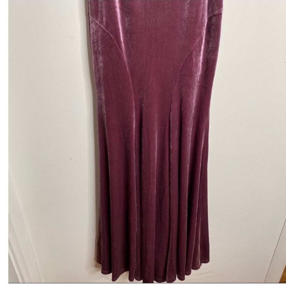 Lulus Mauve Purple Velvet Mermaid Maxi Dress Cutout Back Formal Gown size M - Picture 5 of 5